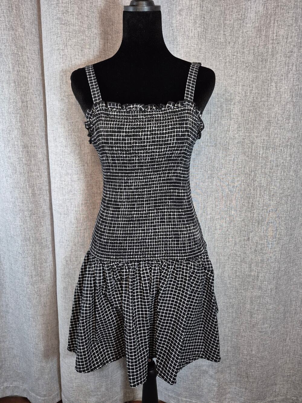 Heart & Heels Smocked Gingham Mini Dress Black White Stretch Cottagecore Grunge